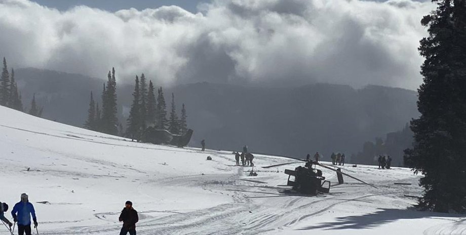 Американські гелікоптери, гелікоптери Blackhawk, аварія гелікоптерів на Америці, аварія гелікоптерів на гірськолижному курорті