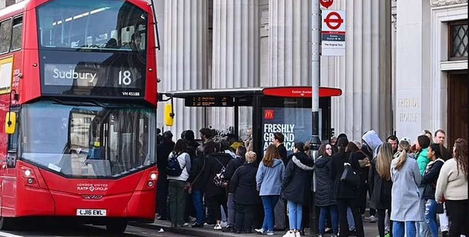 автобус, водитель, приветствие водителя автобуса