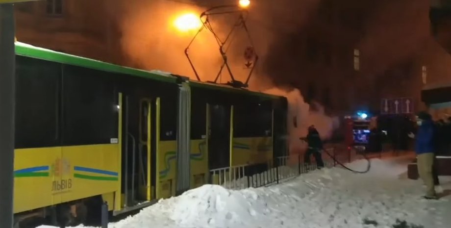 Львов, трамвай, пожар, тушение,