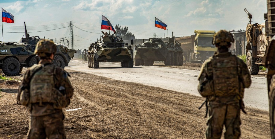 ВС РФ Бойцы и танки ВС РФ на войне с российскими флагами