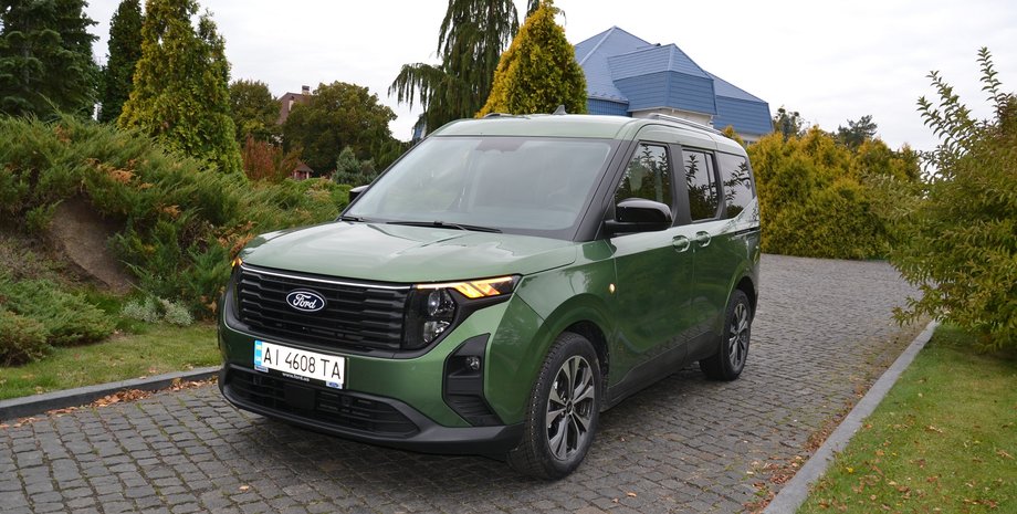 новий Ford Tourneo Courier