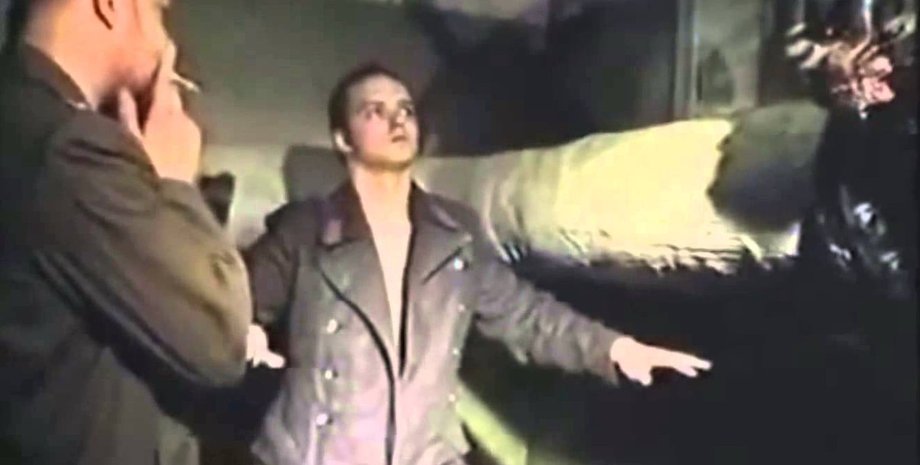 Кадр из фильма "Зеленый слоник"