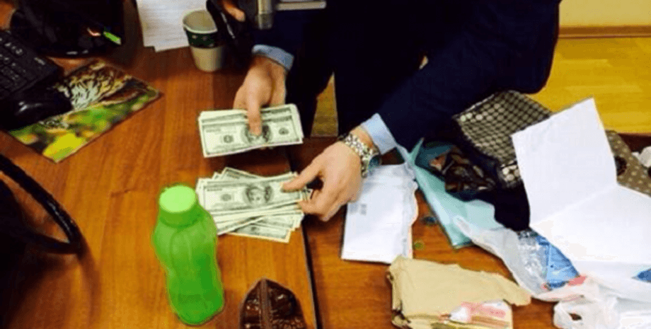 Ректора поймали на взятке замминистра / Фото: СБУ