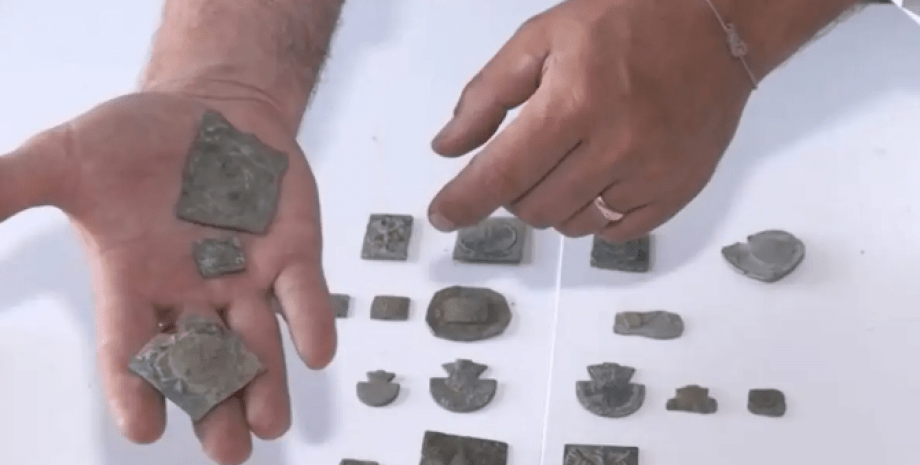 В бывшем Варшавском гетто откопали сохранившуюся мастерскую Варшавское гетто, история, археология, раскопки, находка, нацисты, Вторая мировая война, археологическая находка, Польша, производство столовых приборов, украшения, эмблемы, исторические артефакты