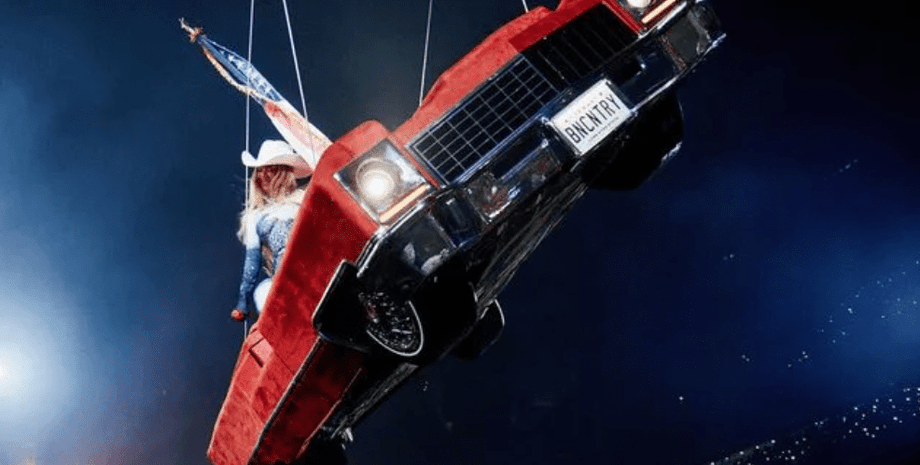 Бейонсе мало не впала з реквізита