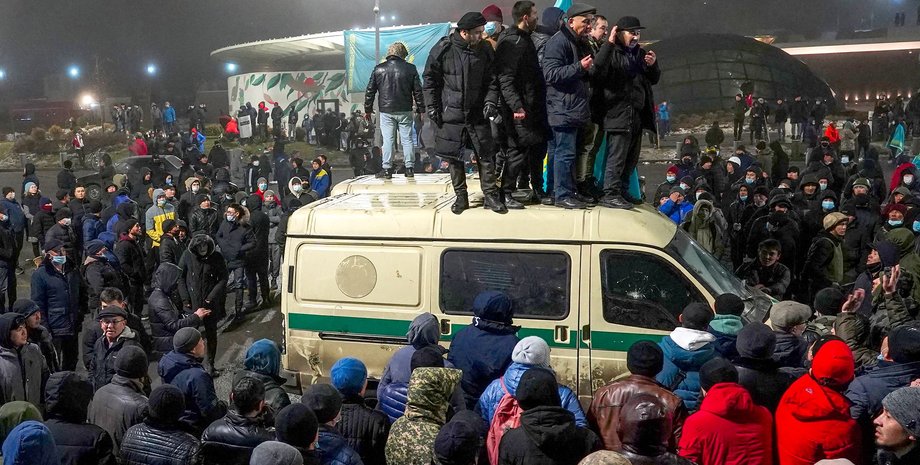 токаев о протестующих