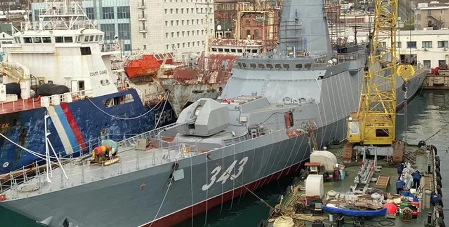 Корвет проекта 20380 "Резкий".