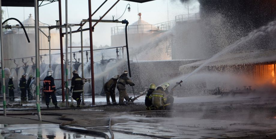 Пожар на БРСМ / Фото: Богдан Кутепов/hromadske.tv