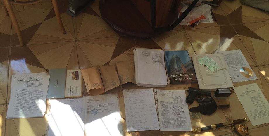 Обыск в доме Антона Чернушенко / Фото пресс-службы ГПУ