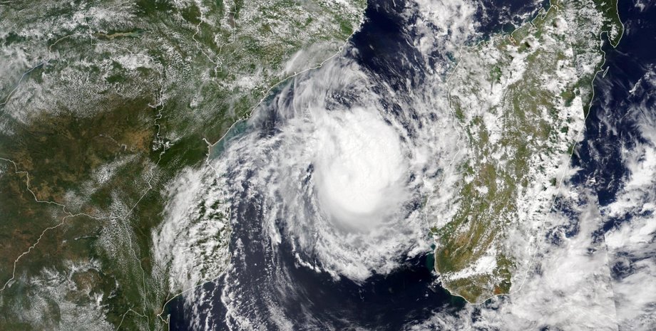 циклон, шторм ураган, разрушительный циклон