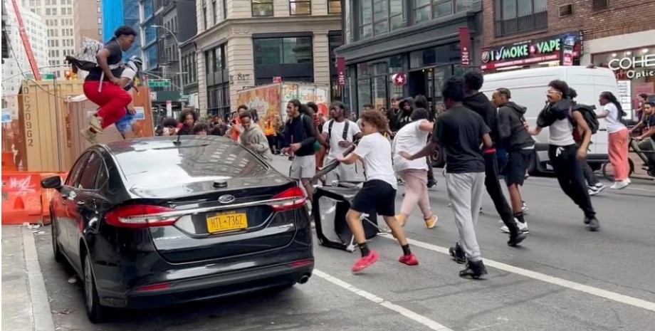 столкновения в Нью-Йорке беспорядки в Нью-Йорке