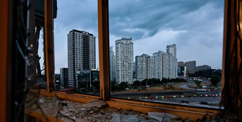 Последствия ночного обстрела Киева