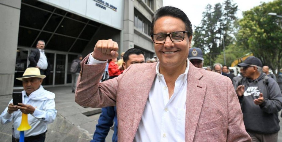 Фернандо Вильявисенсио Фернандо Вильявисенсио, новости мира, новости эквадора, кандидат в президенты