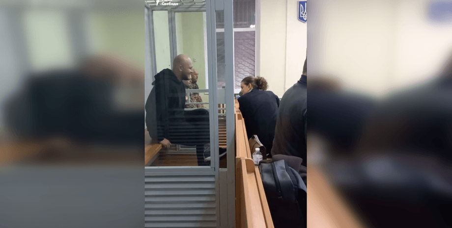 Сергей Гнездилов, Гнездилова освободили, суд Гнездилов, зал суда, освободили из-под стражи