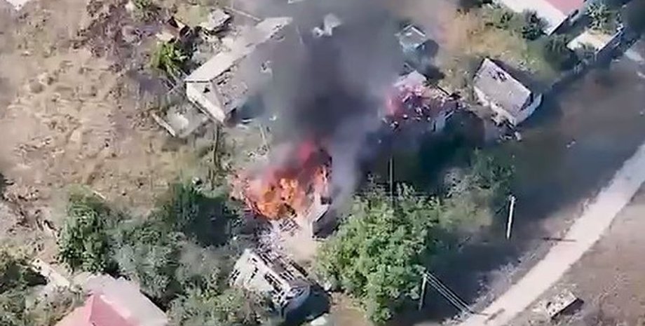 Врага уничтожили вместе с флагами