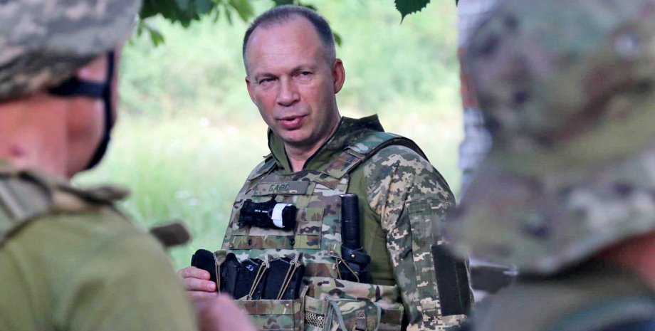 Według dowódcy -w związku z siłami zbrojnymi, ukraińscy obrońcy zostali zmuszeni...
