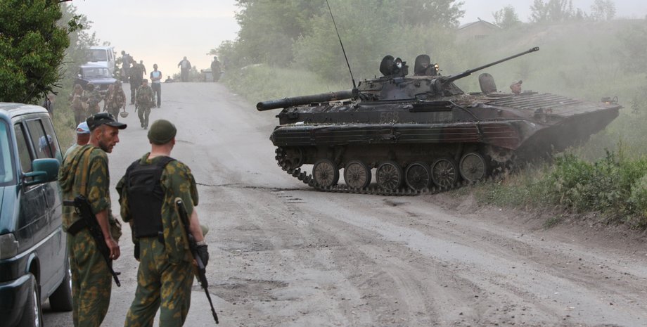 Боевики в Донбассе / Кадр из видео Youtube