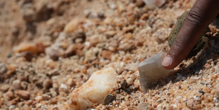 кам'яне знаряддя, перші люди, винахід