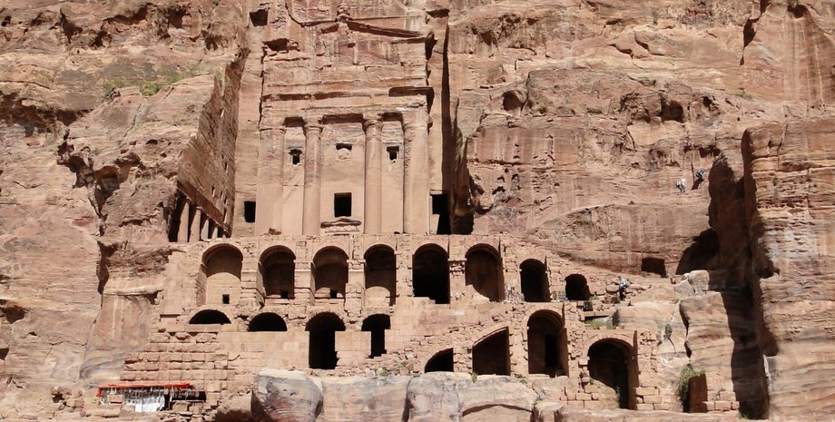 Петра Петра имела развитую систему водоснабжения