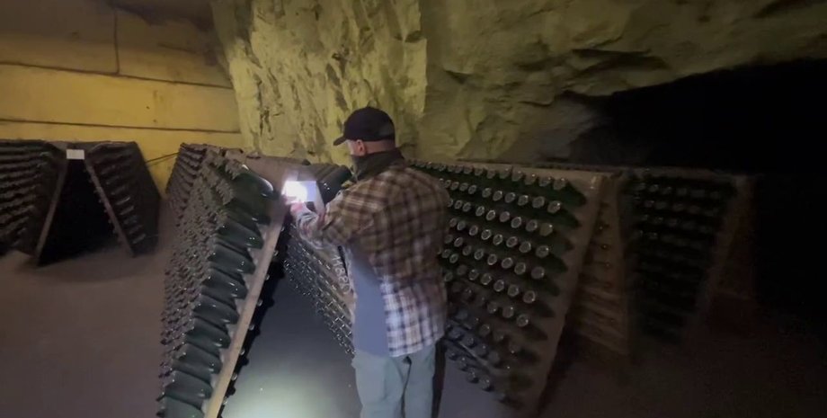 Евгений Пригожин на винном заводе в Бахмуте