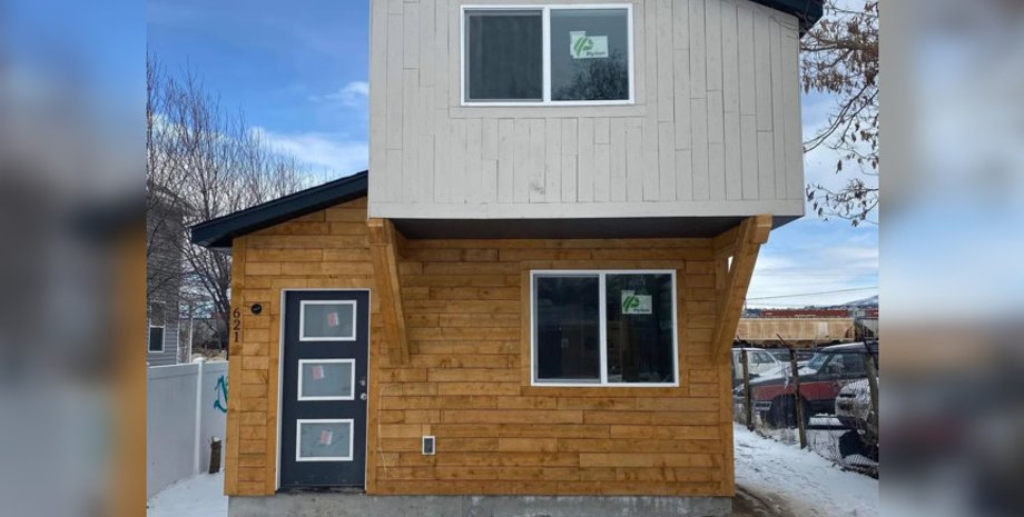 Недорого та якісно: чоловік власними руками звів будинок мрії за копійки