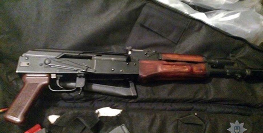Обнаруженное у задержанных оружие / Фото: dp.npu.gov.ua