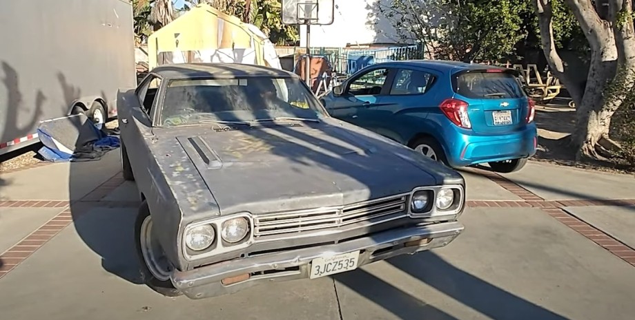 Plymouth Road Runner 1969, Plymouth Road Runner