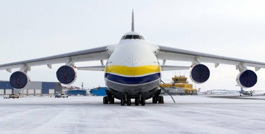 Ан-124 "Руслан" / Фото Frank Reardon