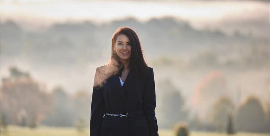 Алена Зель, помощница Арахамии, помощница депутата, Зель упала в обморок, фото алена зель