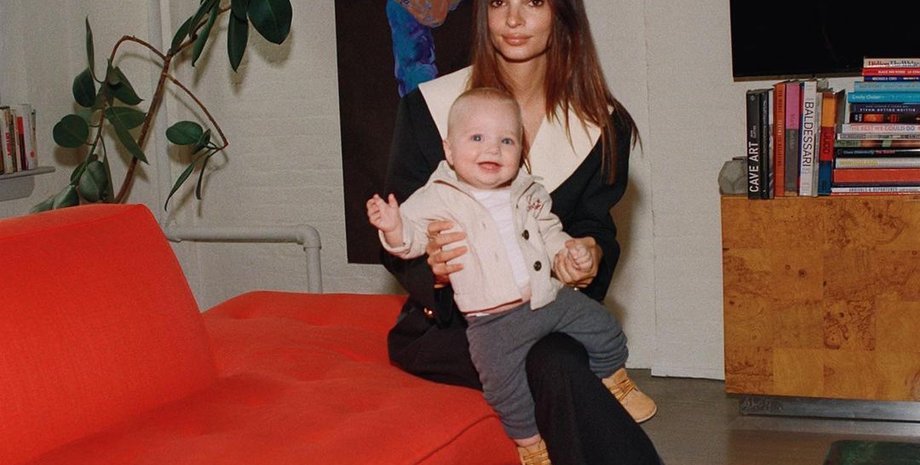 Емілі Ратаковскі, син Емілі Ратаковскі, Емілі Ратаковскі із сином,  Сильвестр Аполлон Бер