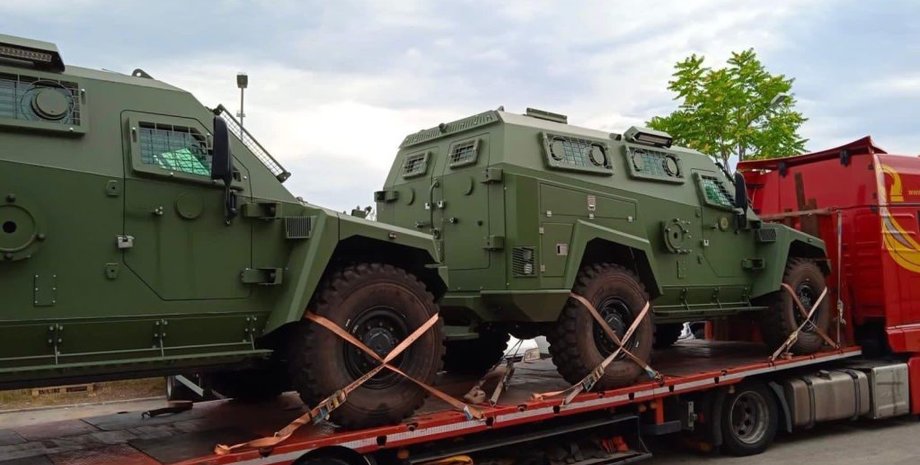 Броньовик бронемашини MLS SHIELD озброєння ЗСУ військова допомога Порошенко