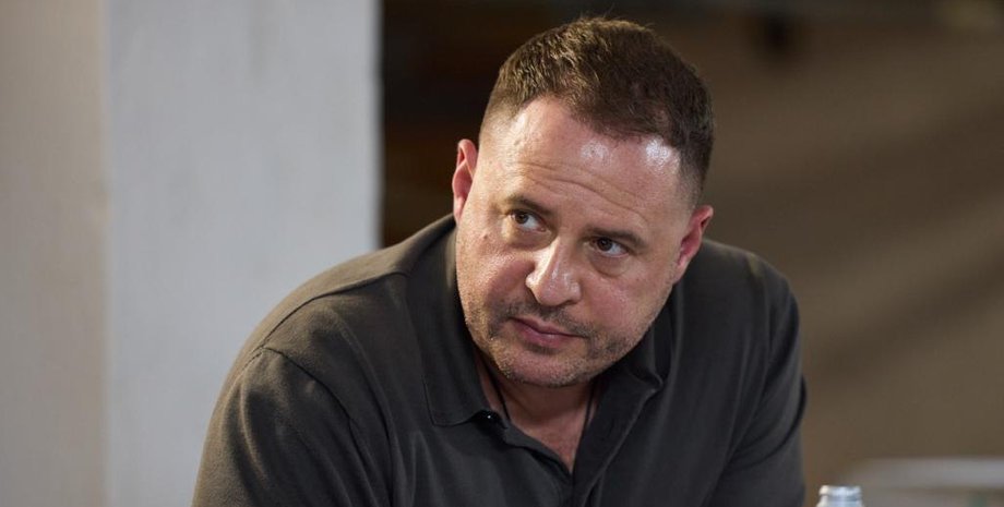 Андрій Єрмак Андрій Єрмак не вирушив на фронт