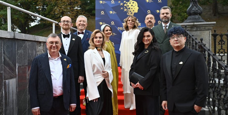 Миллион гривен получил учитель биологии