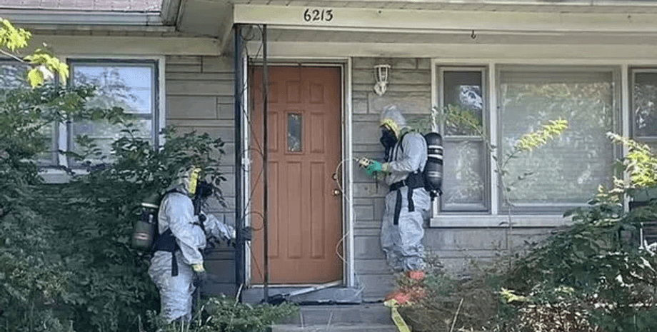 Дом барахольщика, дом ужасов, взрывчатка, химикаты, планируют сжечь дом, шокирующие находки, чрезвычайное положение