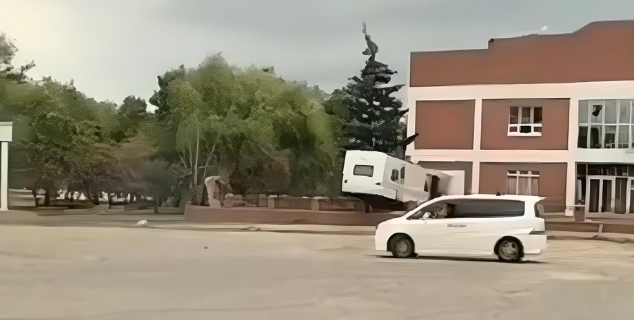 Алешки, Херсонская область, прилет, обстрел, яхт-клуб, российские оккупанты, война РФ против Украины, потери россиян