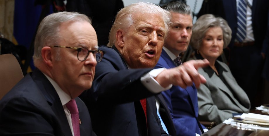 Дональд Трамп отчитал репортера