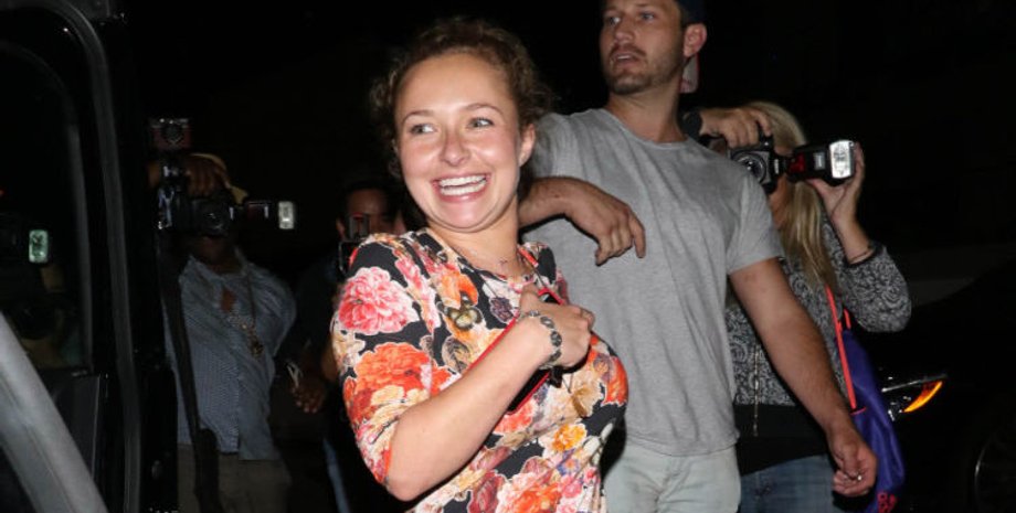 Хейден Панеттьери на выходе из ресторана/ Фото: lifeandstylemag.com