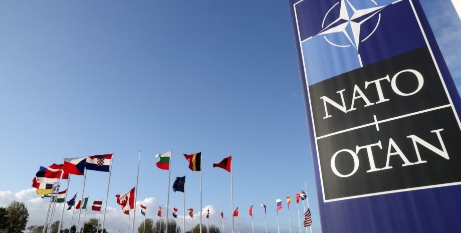 Le leader militari della NATO considerano la flangia orientale della NATO come l...