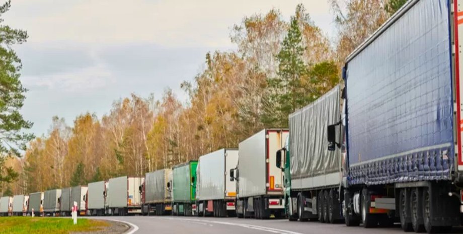 очереди на границе, очереди из фур, украино-польская граница, пункт пропуска Ягодын-Дорогуск,