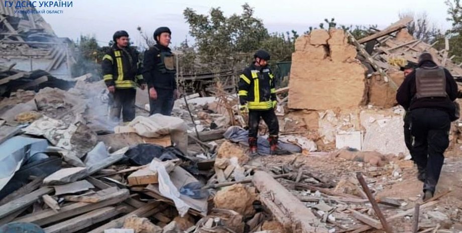 Наслідки обстрілів у Херсонській області