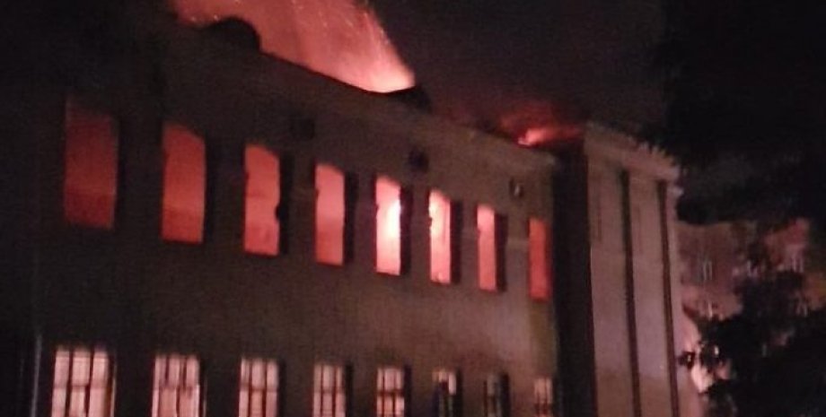 Пожар в здании Минобороны в Одессе / Фото: соцсети