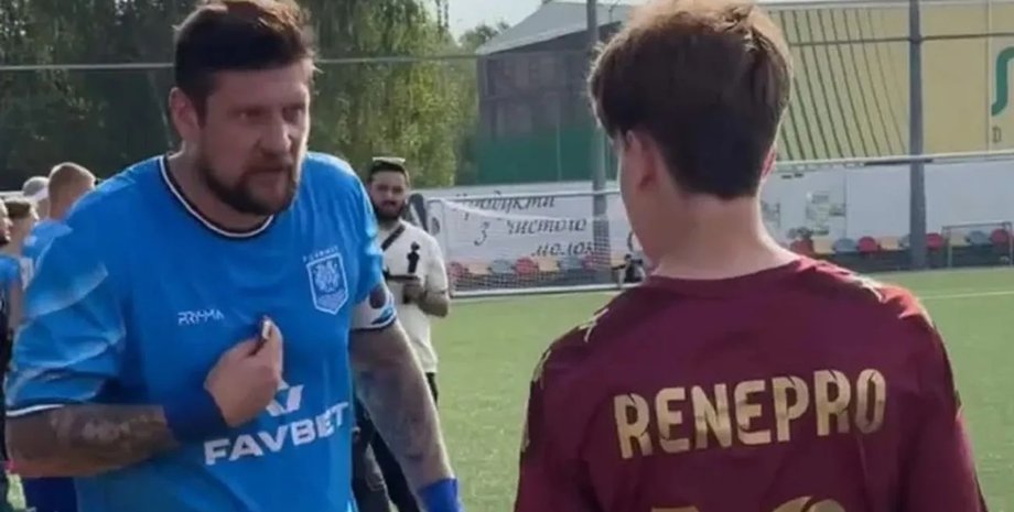 Євген Селезньов, Ренат Попружний, конфлікт Селезньов Попружний, конфлікт мовний FC Armat