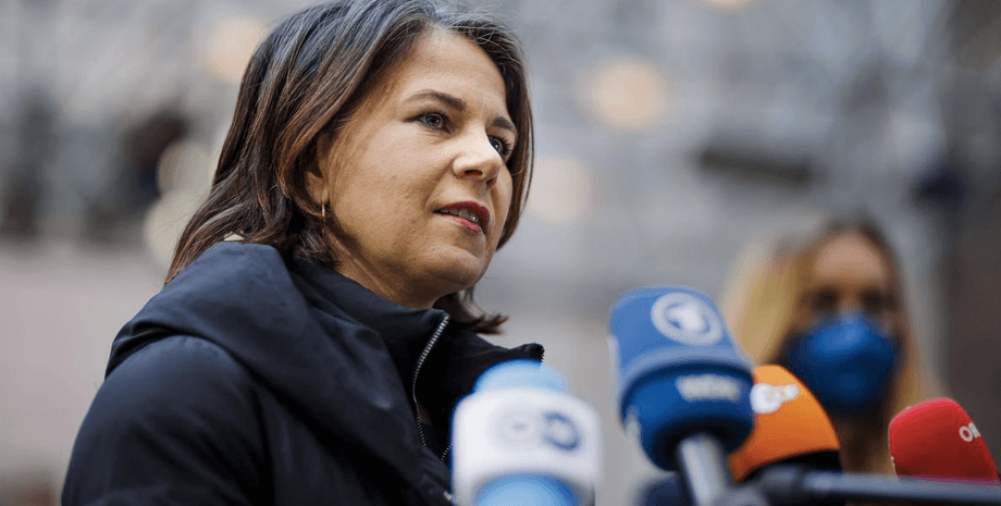 Анналена Бербок