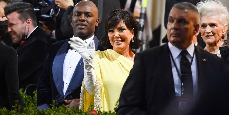 Крис Дженнер, Крис Дженнер секреты воспитания детей, водка в пять утра, ким кардашьян для вог италия