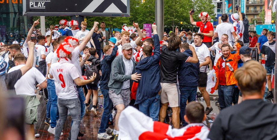Англійські футбольні фанати