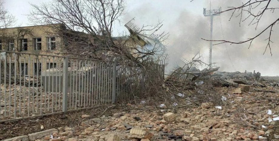 винница аэропорт, удар по аэропорту, бомбардировка винница