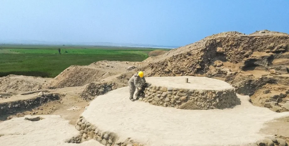 Археологи нашли древнюю обсерваторию в Перу