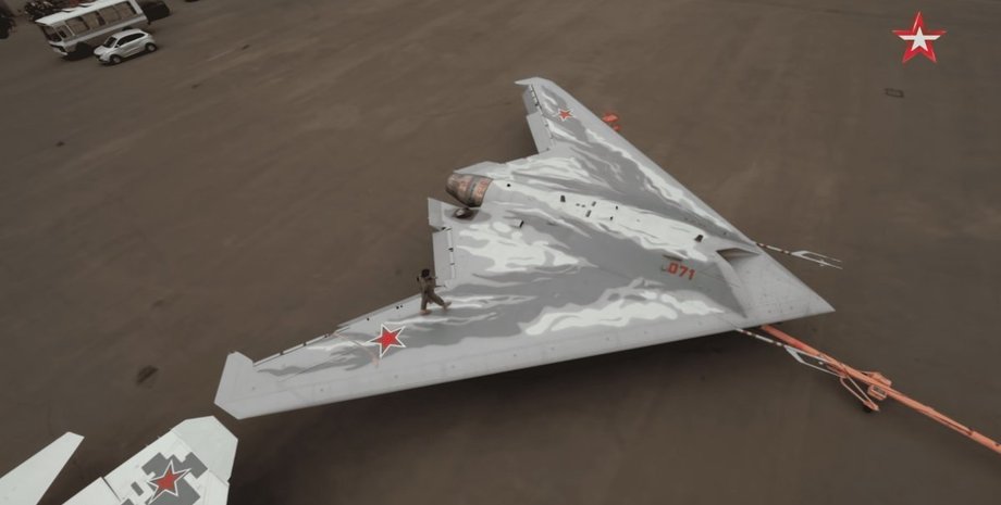 RQ-170, С-70 Охотник, Shahed 171 Simorgh