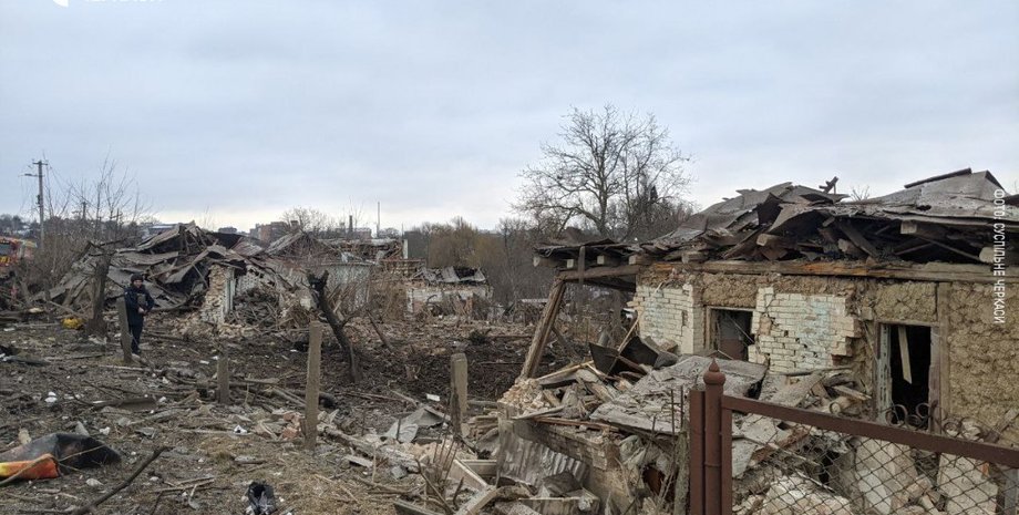 Будинки, зруйновані внаслідок ракетного удару