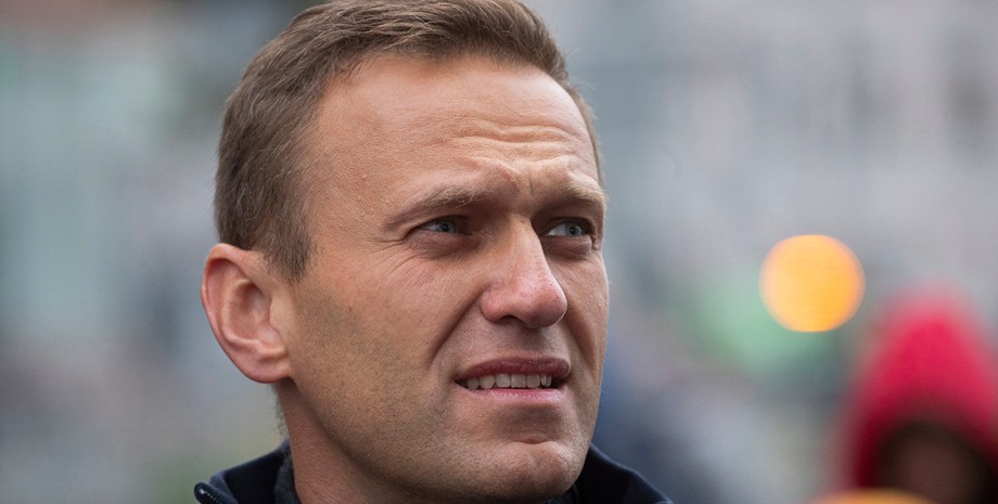 Олексій Навальний, навальний, отруїли, посадили